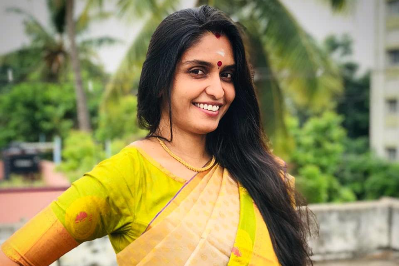 Indumathy Manikandan age, height, weight, husband, family, biography and more