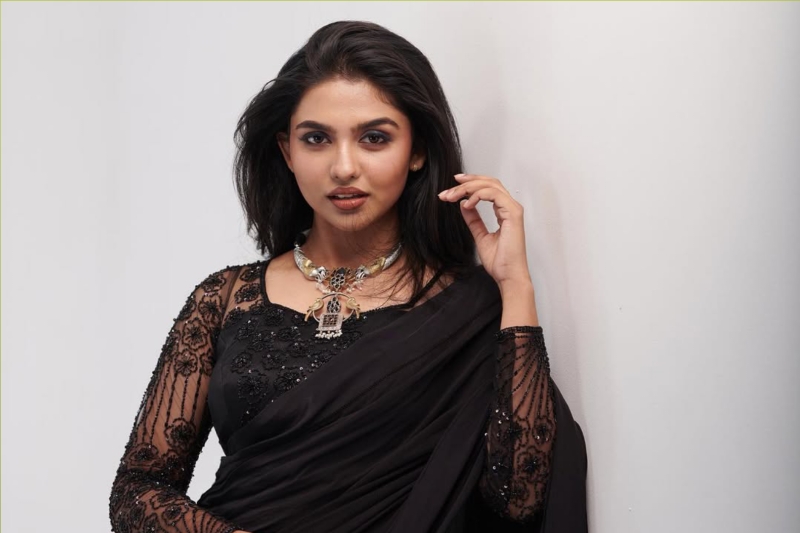 Mamitha Baiju age, height, wiki, family, boyfriend and more